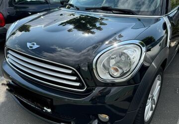 Mini Countryman D (Cooper) 171.500 km 9.000 &euro; Köln 50827