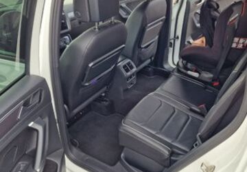 VW Tiguan 175.900 km 21.000 &euro; Köln 51109