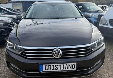 VW Passat Variant 223.000 km 11.999 &euro; Köln 51107