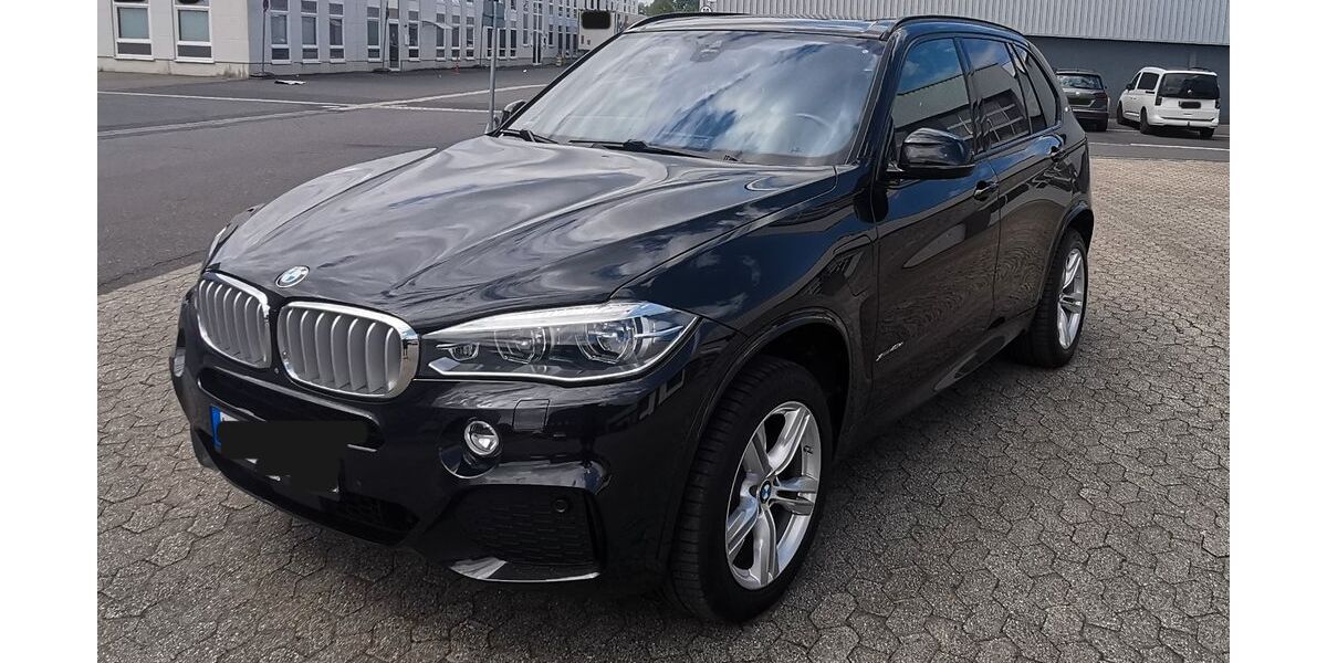 BMW X5 98.000 km 27.500 &euro; Köln 51107