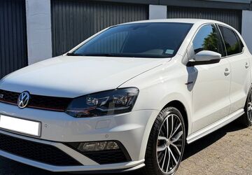 VW Polo 115.000 km 15.900 &euro; Köln 51109