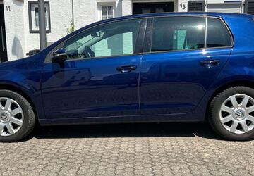 VW Golf 82.800 km 9.290 &euro; Köln 51147