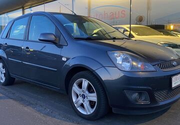 Ford Fiesta 118.291 km 2.900 &euro; Brühl 50321