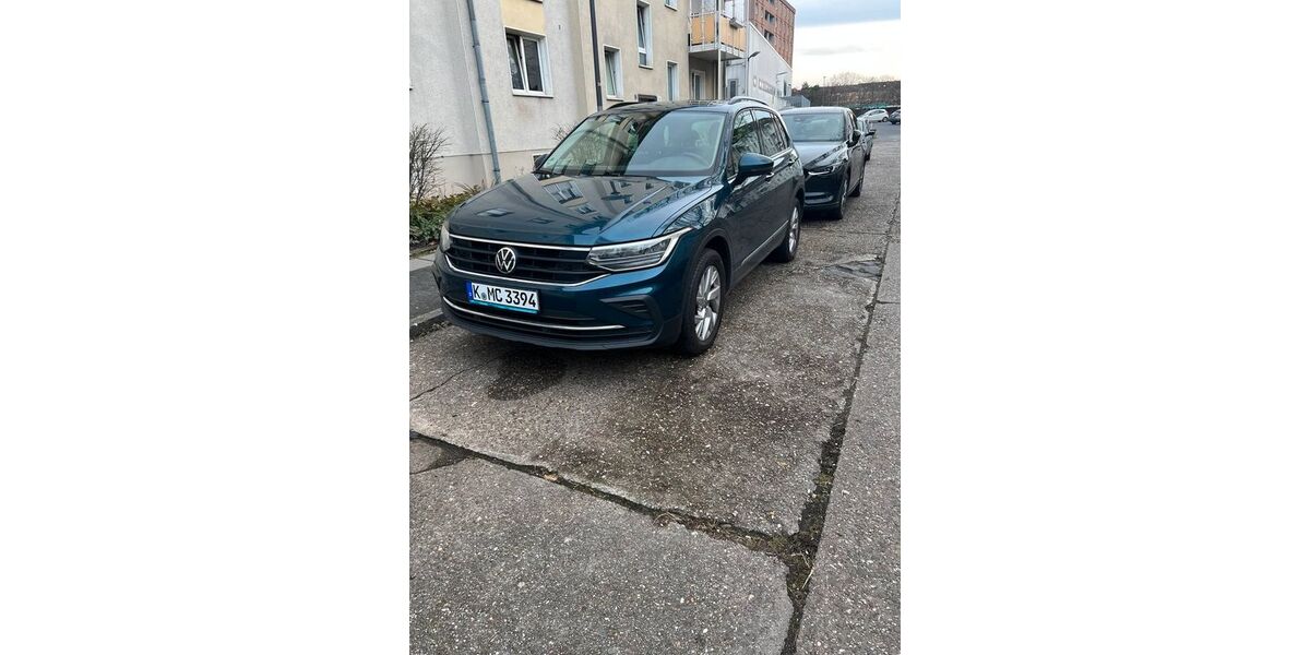 VW Tiguan 149.000 km 22.900 &euro; Köln 51149