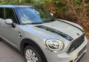 Mini Countryman SE (Cooper) 93.400 km 18.350 &euro; Köln 51147