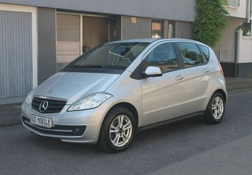 Mercedes-Benz A 180 254.000 km 3.890 &euro; Köln 50739