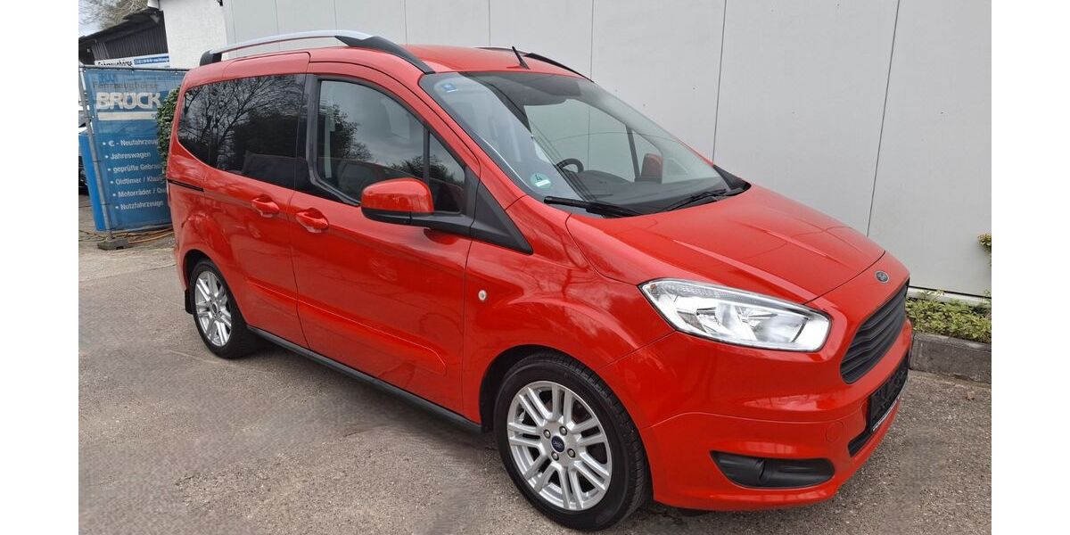 Ford Tourneo Courier 59.817 km 10.995 &euro; Köln 51107