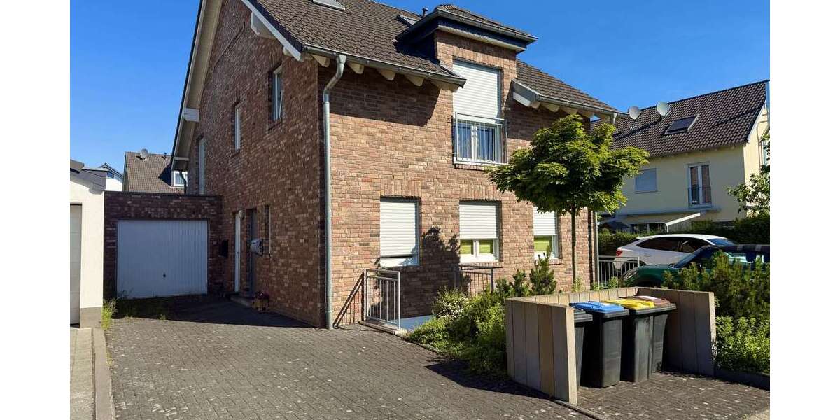 Etagenwohnung Köln Porz - 3 Zimmer, 107 m&sup2;, 1.498&euro; | Angebot:27263215