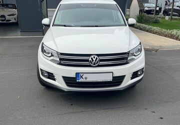 VW Tiguan 76.200 km 14.999 &euro; Köln 50829