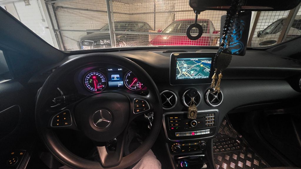 Mercedes-Benz A 180 177.000 km 13.700 &euro; Köln 50769