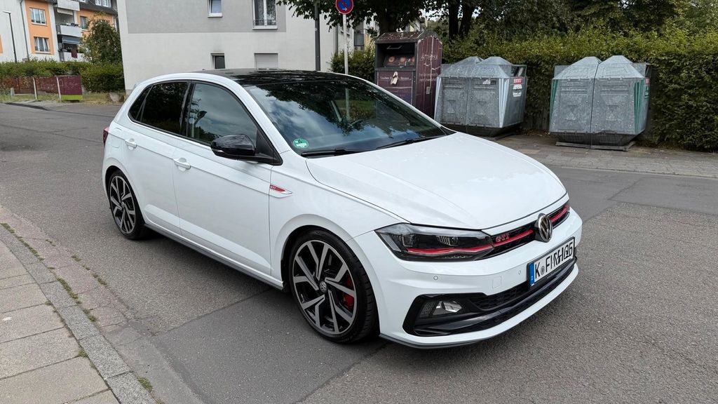 VW Polo 64.438 km 20.390 &euro; Köln 51107