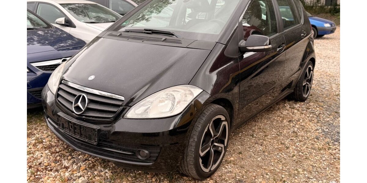 Mercedes-Benz A 180 393.345 km 1.290 &euro; Köln 51065