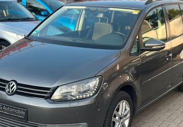 VW Touran 200.000 km 5.370 &euro; Köln 51109