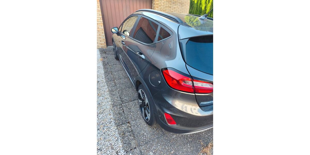 Ford Fiesta 20.566 km 16.300 &euro; Pulheim 50259