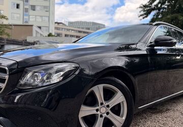 Mercedes-Benz E 220 290.000 km 8.450 &euro; Köln 50674