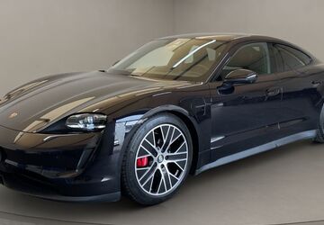 Porsche Taycan 20.063 km 81.500 &euro; Köln 50823