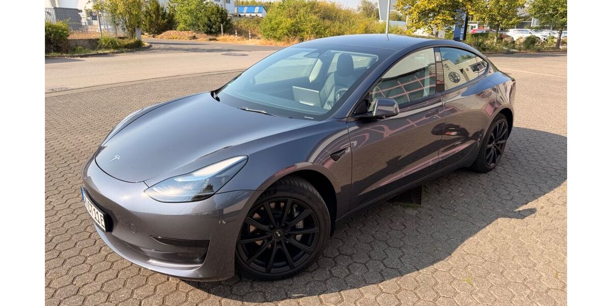 Tesla Model 3 65.000 km 25.500 &euro; Erftstadt 50374