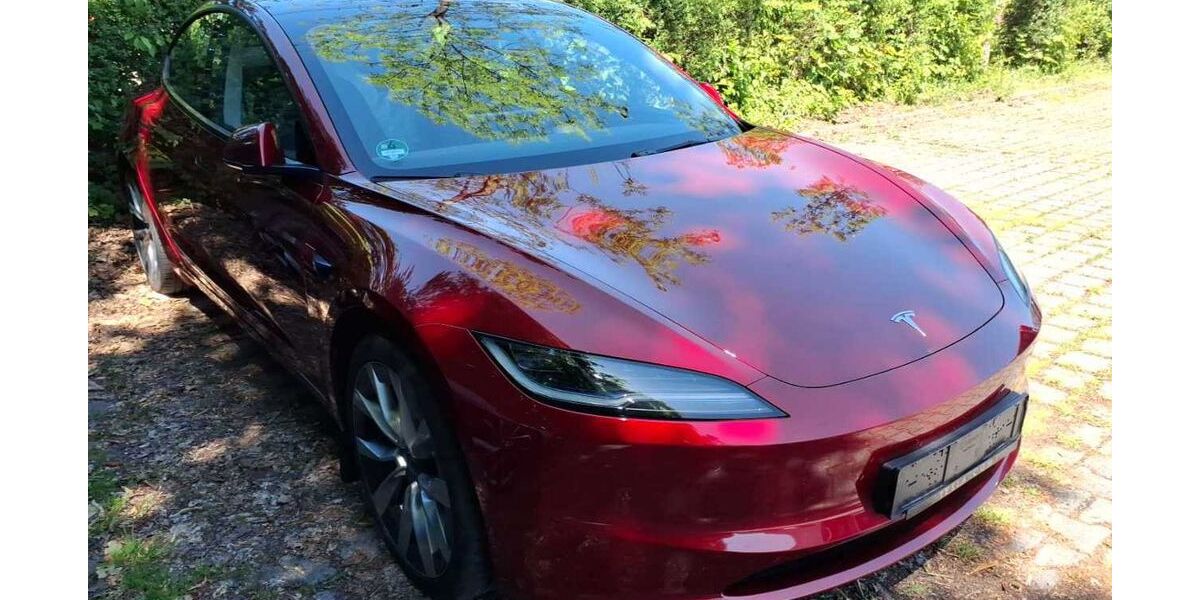 Tesla Model 3 49.995 km 42.400 &euro; Köln 50996