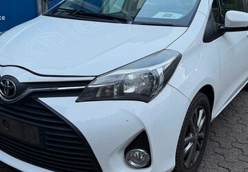 Toyota Yaris 213.000 km 5.999 &euro; Köln (Ostheim) 51107