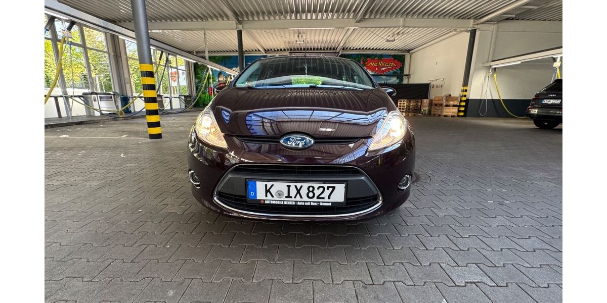 Ford Fiesta 199.000 km 2.850 &euro; Köln 50827