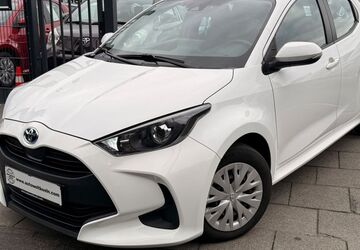 Toyota Yaris 90.278 km 14.990 &euro; Köln 51065