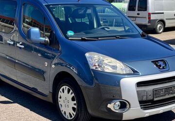 Peugeot Partner Tepee 99.800 km 6.950 &euro; Bornheim 53332