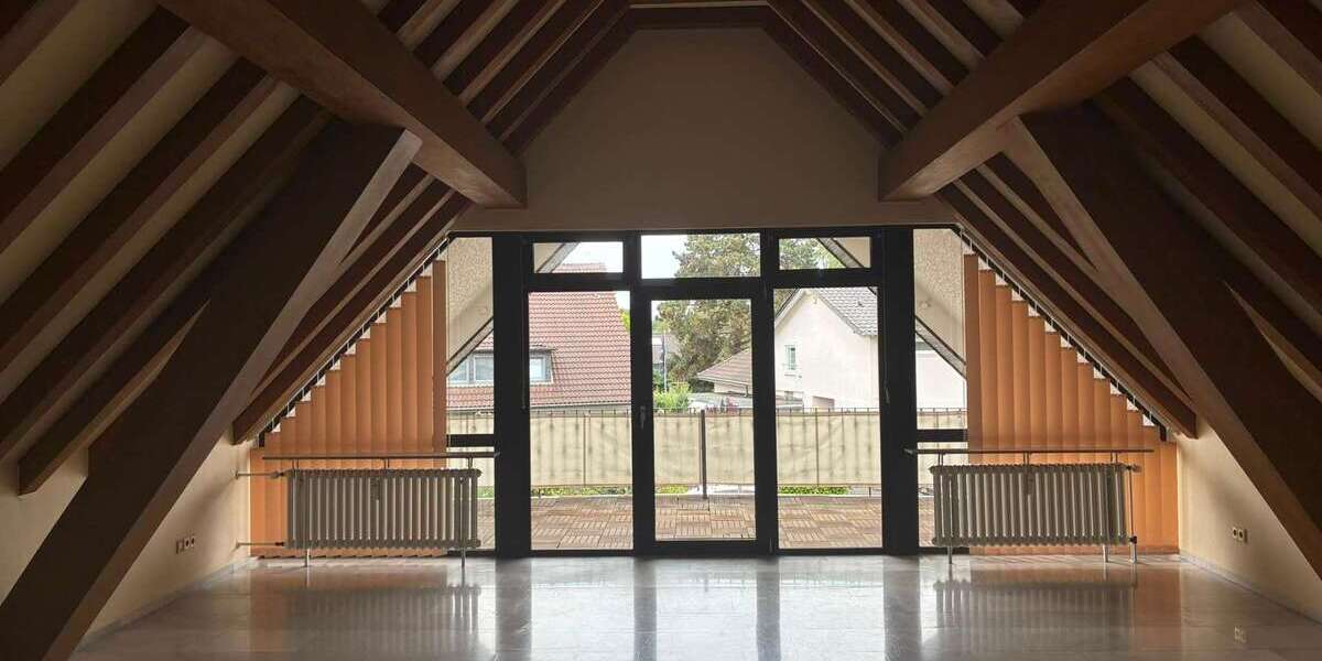 Etagenwohnung Köln Mülheim - 3 Zimmer, 130 m&sup2;, 1.200&euro; | Angebot:27218486