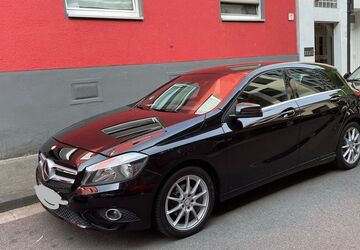 Mercedes-Benz A 180 97.000 km 12.100 &euro; Köln 50676