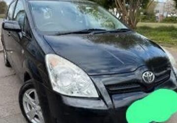 Toyota Corolla Verso 137.000 km 5.200 &euro; Leverkusen 51371