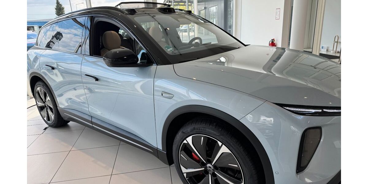 Nio EL6 23.762 km 43.200 &euro; Köln 50858