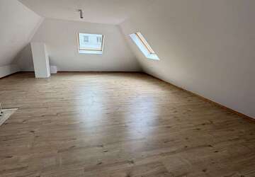 Wohnung Köln Ehrenfeld - 4 Zimmer, 125 m&sup2;, 1.900&euro; | Angebot:27028231
