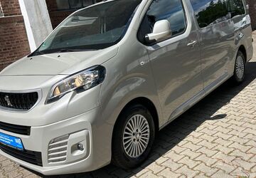 Peugeot Traveller 88.921 km 16.890 &euro; Köln 51069