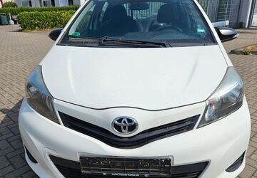 Toyota Yaris 220.000 km 2.999 &euro; köln 51063