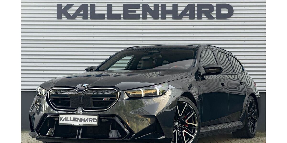 BMW M5 9.891 km 121.975 &euro; Köln 51149