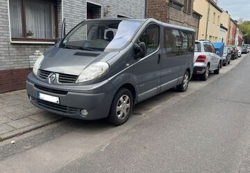 Renault Trafic 128.300 km 15.600 &euro; Köln 50858