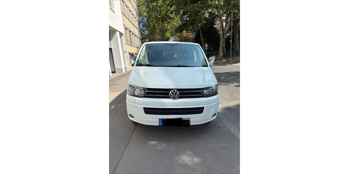 VW T5 Multivan 182.000 km 21.500 &euro; Köln 50677