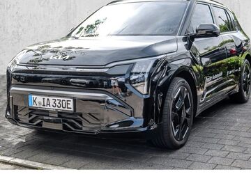 Kia EV3 9.600 km 40.990 &euro; Köln 50858