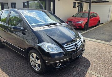 Mercedes-Benz A 150 144.000 km 3.850 &euro; Köln 51143