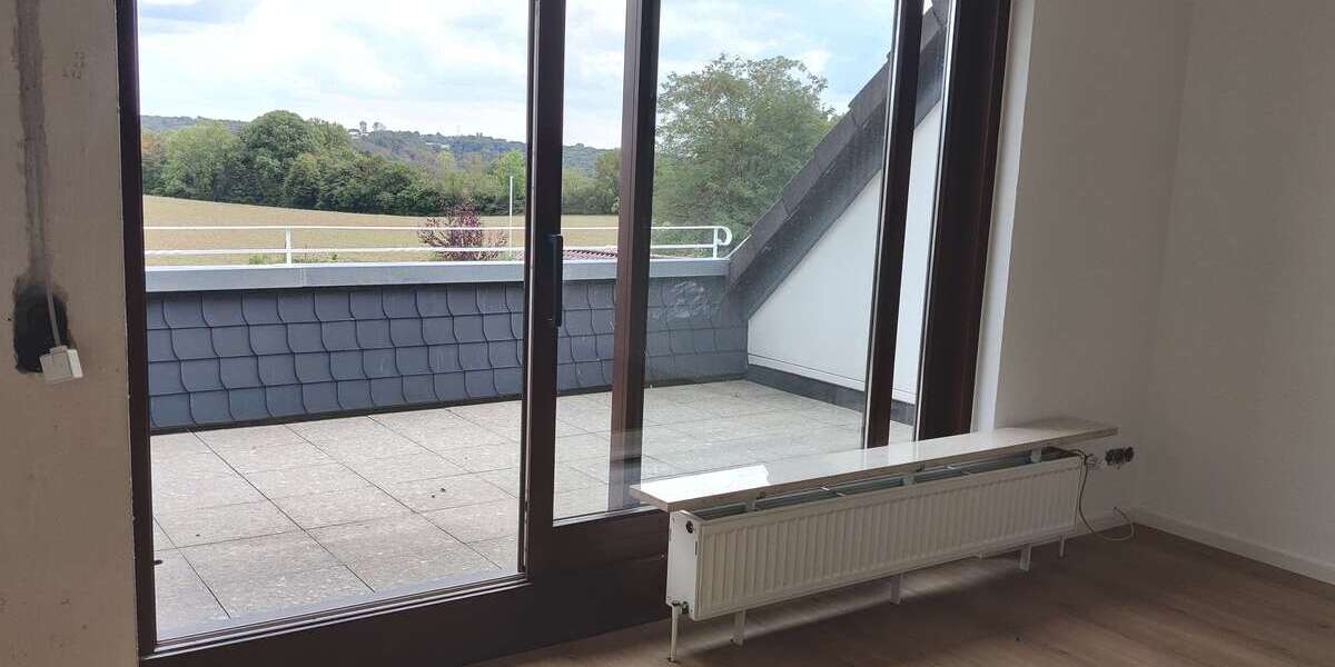 Etagenwohnung Solingen Widdert - 2 Zimmer, 85 m&sup2;, 860&euro; | Angebot:27225452