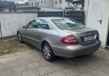 Mercedes-Benz CLK 270 158.000 km 8.200 &euro; Köln 51143