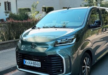 Toyota Proace (Verso) 5.347 km 39.999 &euro; Köln 50858