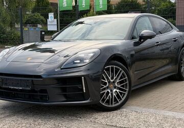 Porsche Panamera 13.000 km 124.700 &euro; Köln 51105