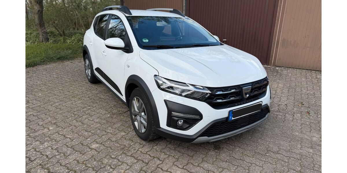 Dacia Sandero 79.300 km 10.549 &euro; Köln 50937